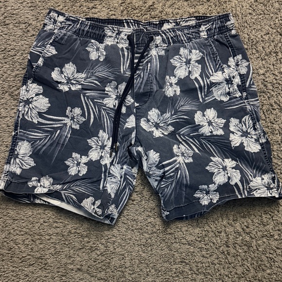 George Navy and White Patterned Shorts - Picture 2 of 10